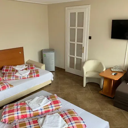 Roz Hotel